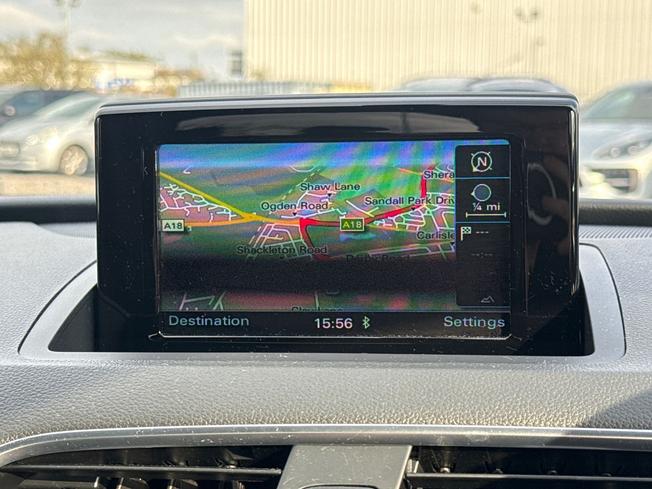 AUDI Q3 Photo 13