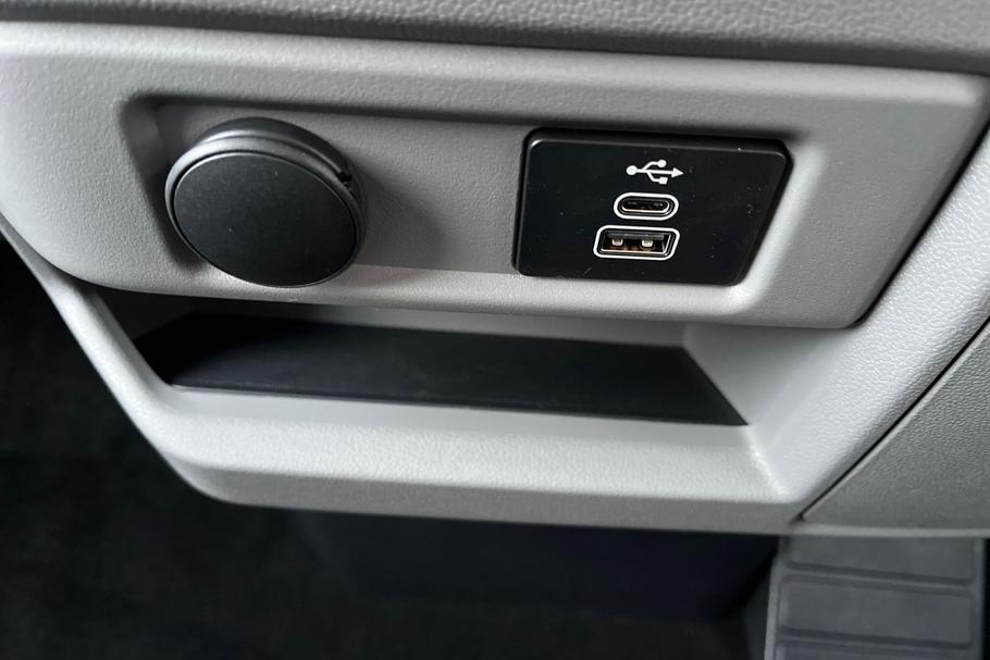 Used Ford E-TOURNEO CUSTOM YB75VRG 31