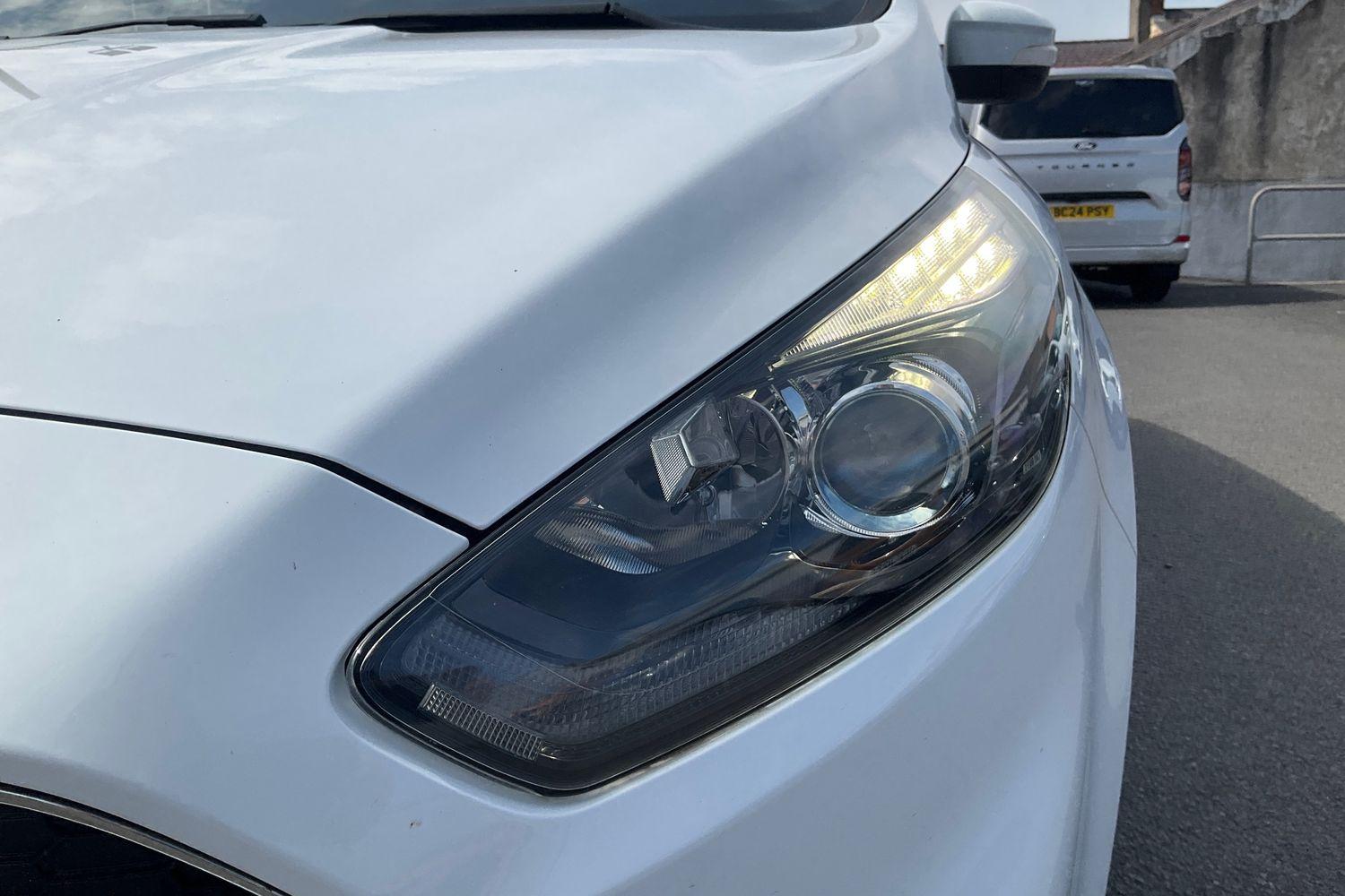 Ford S-MAX Photo 36