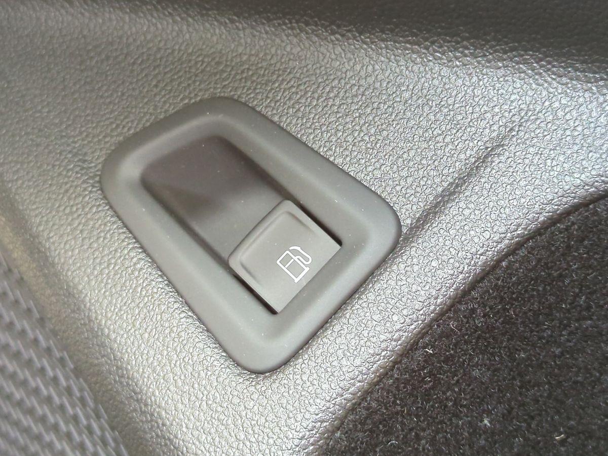 Volkswagen Golf Photo autoimg-91fb3b1b6e9474fe4c06e4a2773823a11ee1c7e8.jpg