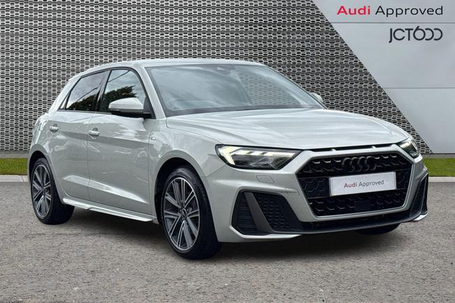 AUDI A1 Photo 1