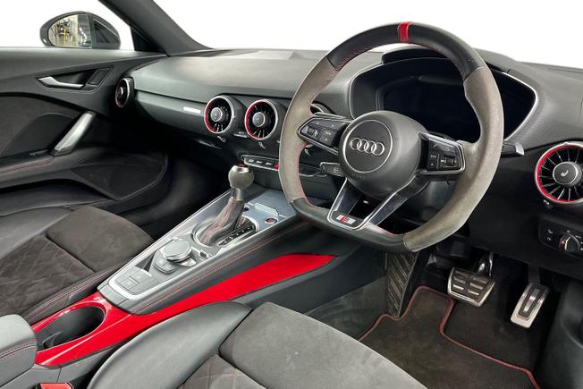 AUDI TT Photo 6