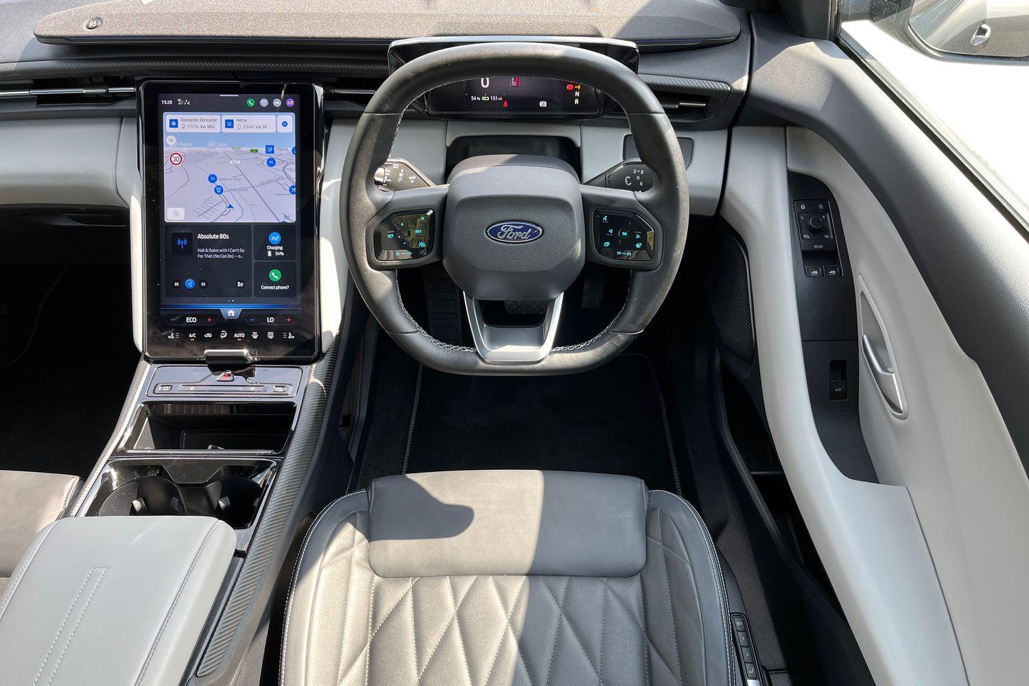 Ford Explorer Photo 10