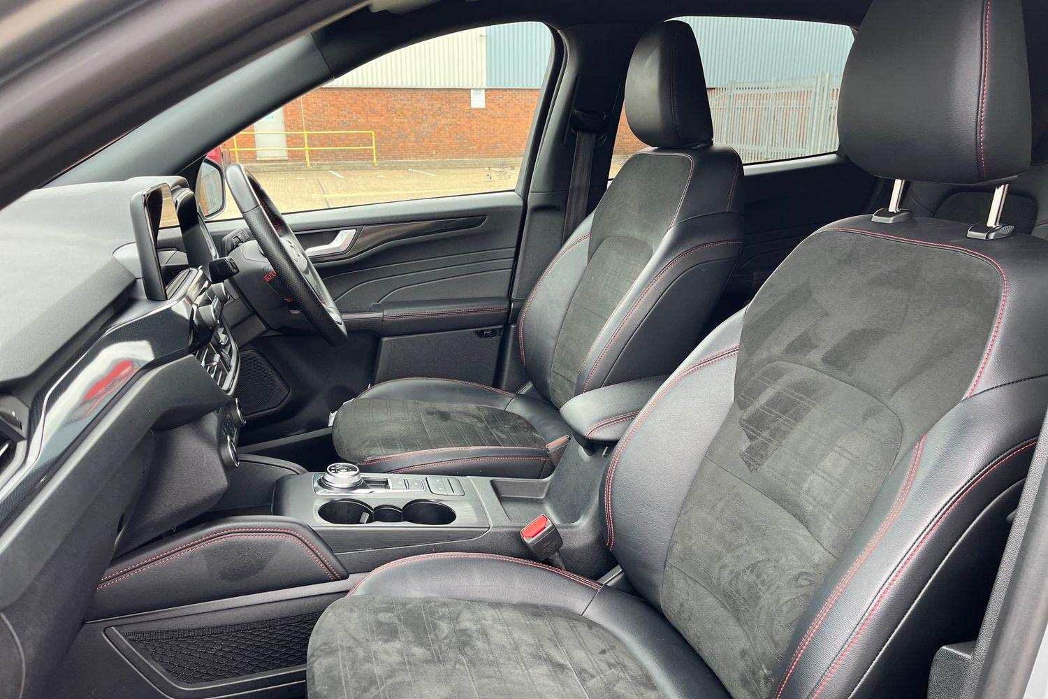 Ford KUGA Photo 18