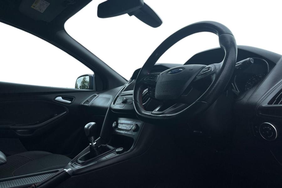 Ford Focus Photo autoimg-920aa2e5011615e65891c9fa54659f90e0694645.jpg