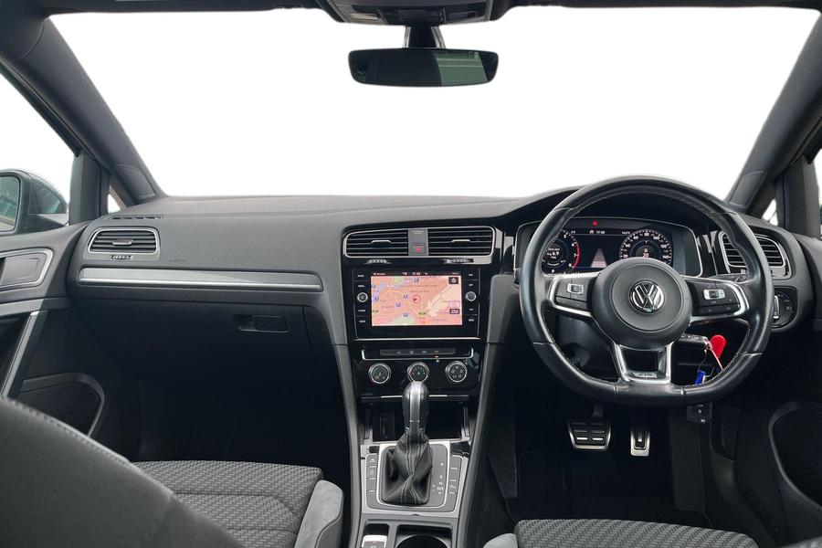 Volkswagen GOLF Photo autoimg-92122ee3c83a5a10ff2d05f575af3f0a95eca07f.jpg