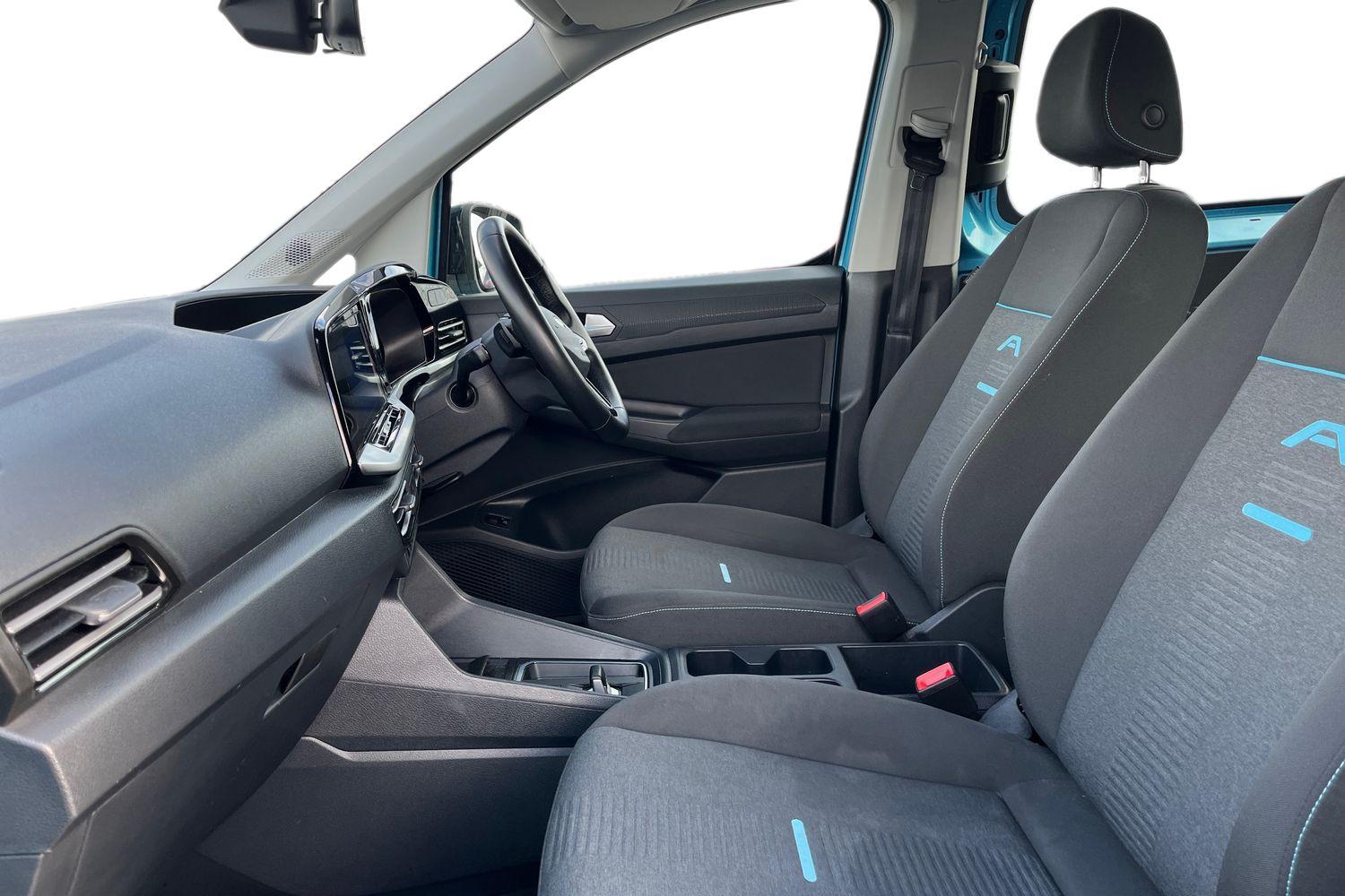 Ford TRANSIT CONNECT Photo 9