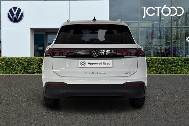VOLKSWAGEN Tiguan Photo 7