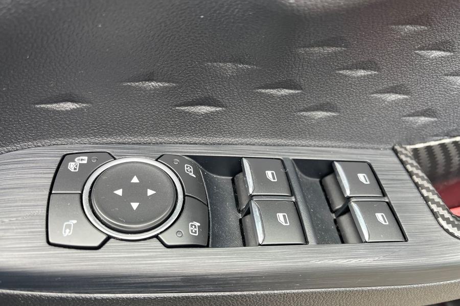Ford KUGA Photo autoimg-9217c8106860cb3dd36a8545e1c8837240707e96.jpg