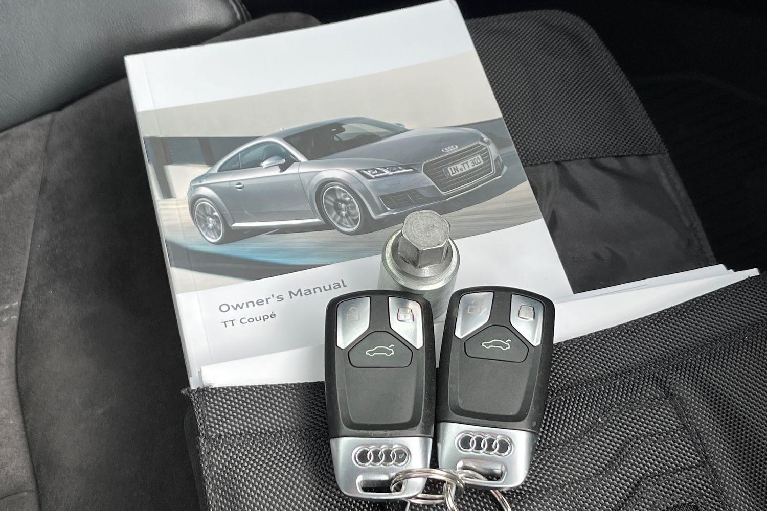 Audi TT Photo 21