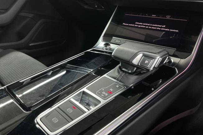 AUDI A6 Avant Photo 23