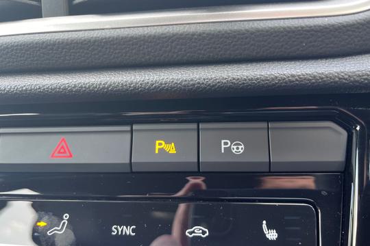 Volkswagen T-roc Photo autoimg-921d0659cfa97acf6232de9ed01bc68bdaa791c6.jpg