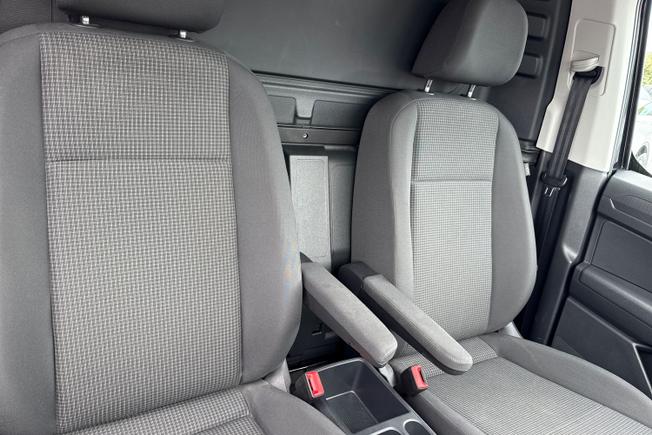 VOLKSWAGEN Caddy Photo 47