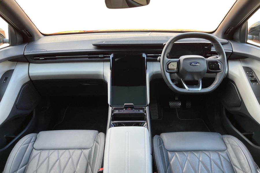 Ford Explorer Photo autoimg-9220fd1ba4e80104ee2adae1b1563f11903d1c1f.jpg