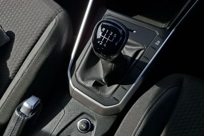 VOLKSWAGEN Polo Photo 25