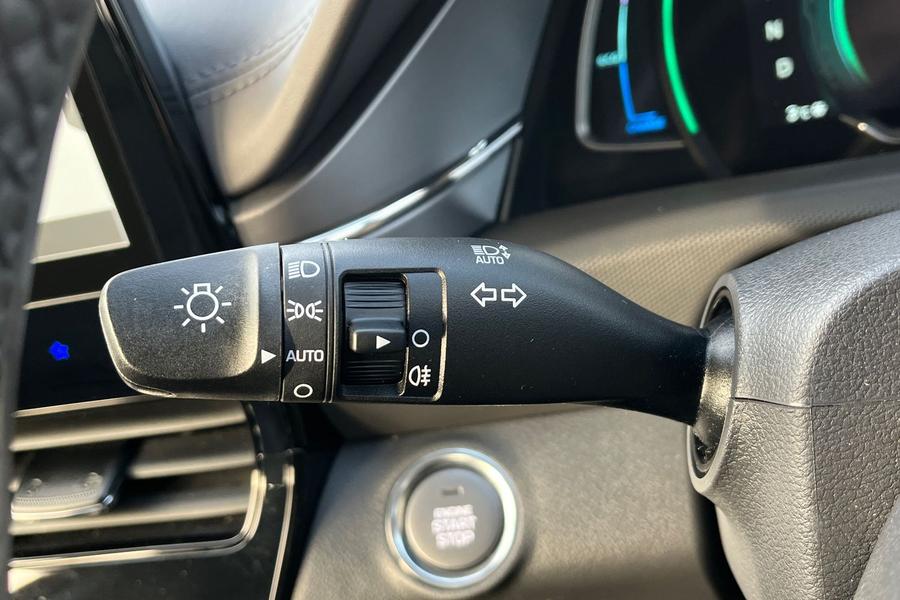Hyundai IONIQ Photo autoimg-9228aa274dd05469252bf9473eadbaef8e43af6e.jpg