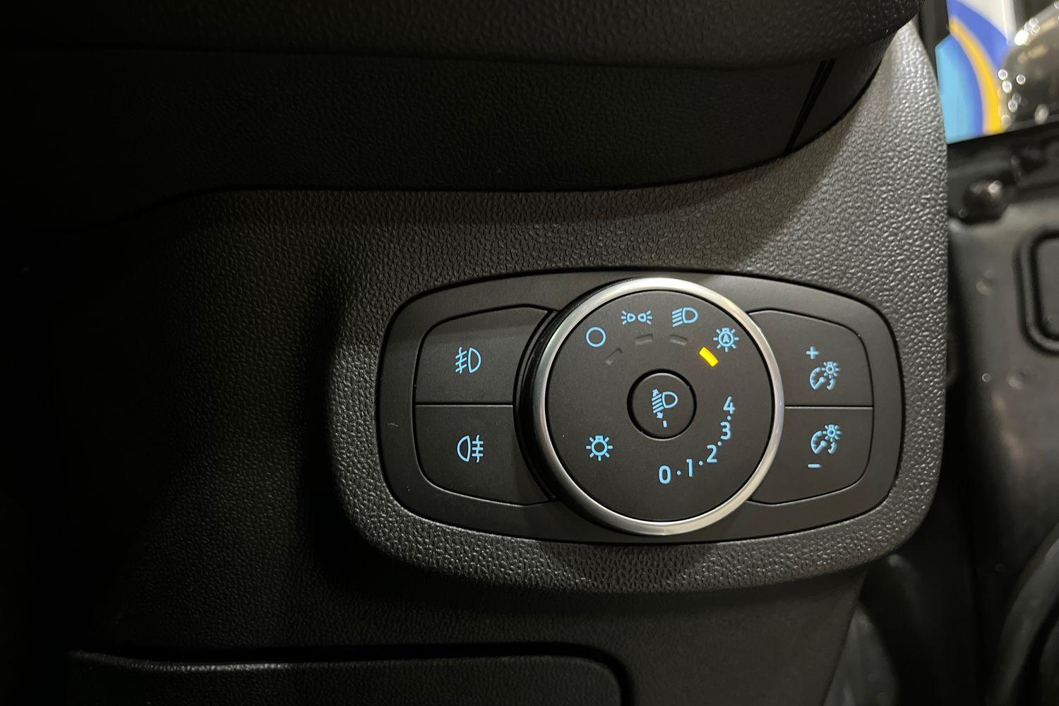 Ford FIESTA Photo 24