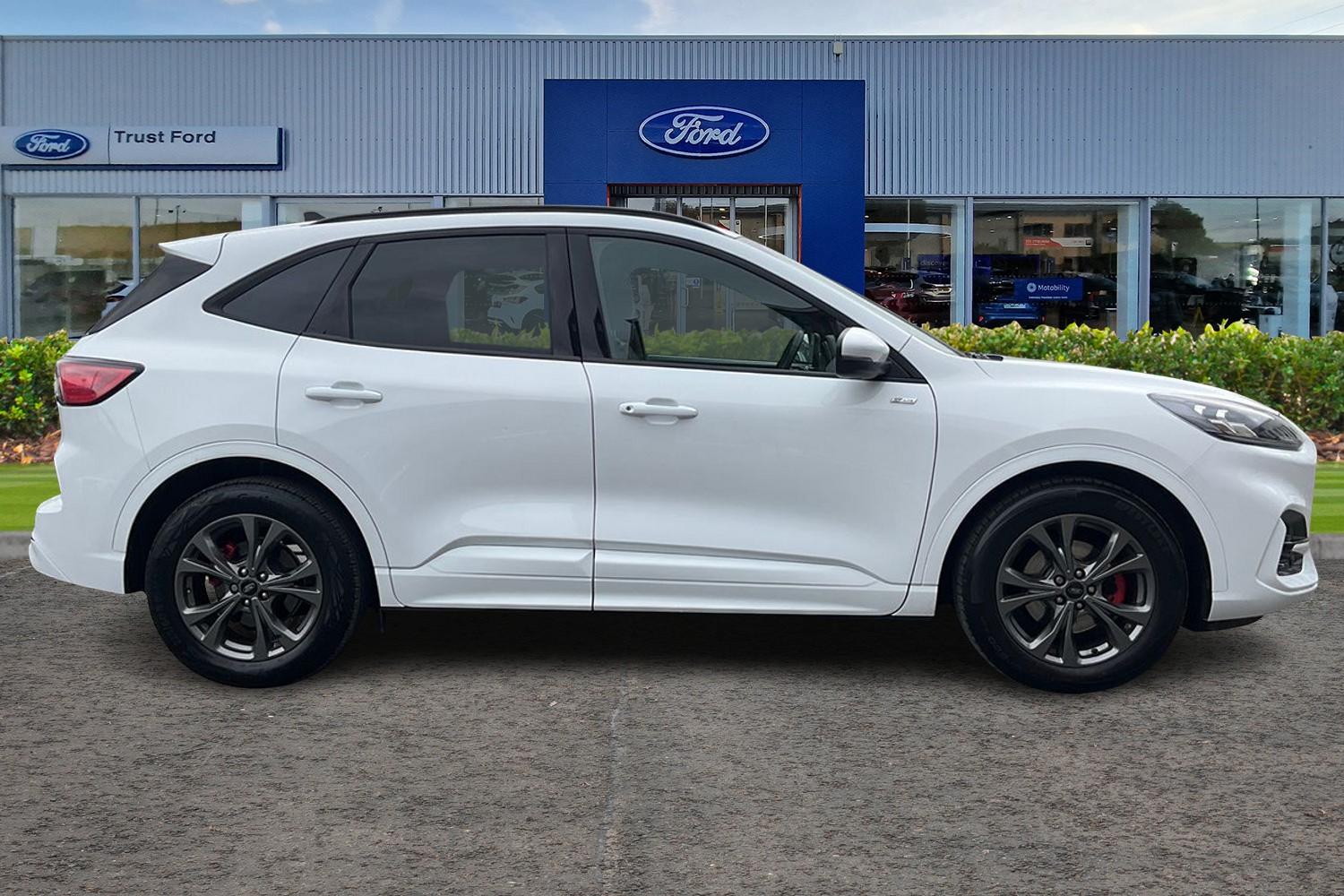 Ford KUGA Photo 2
