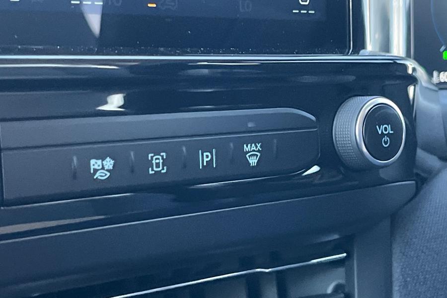 Ford TOURNEO CUSTOM Photo autoimg-922f78d58399f110edcc12a569487b23fd0914fb.jpg