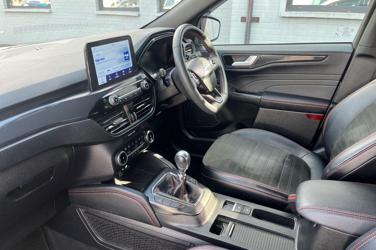 Ford KUGA Photo 17