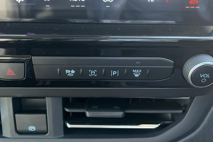 Used FORD TOURNEO CUSTOM JMZ5490 24