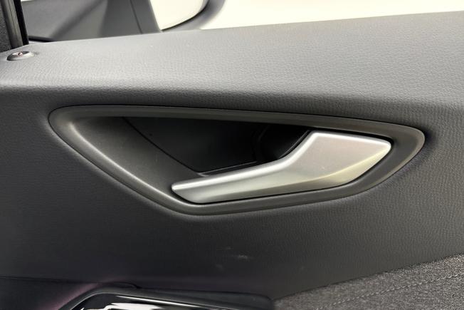 VOLKSWAGEN ID.3 Photo 26