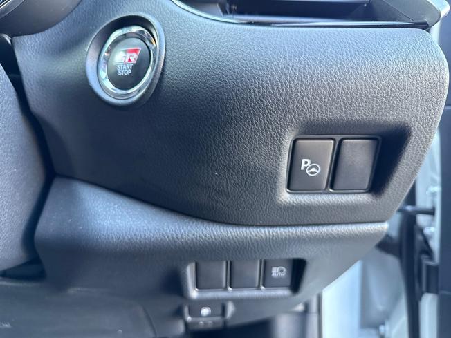 TOYOTA C-Hr Photo 28