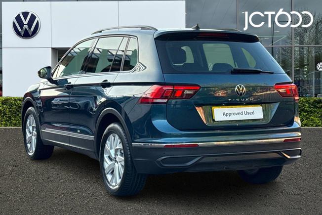 VOLKSWAGEN Tiguan Photo 3