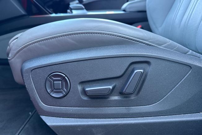 Audi e-tron Photo 29