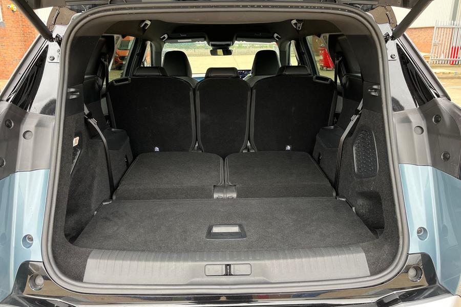 Peugeot E-5008 Photo autoimg-923a846c1baf7f159a03b48cdfdd9339cf0c13b6.jpg