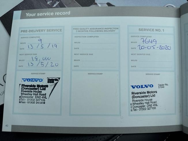 VOLVO XC40 Photo 40
