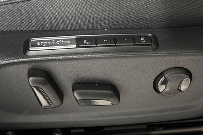 VOLKSWAGEN Id.7 Photo 33