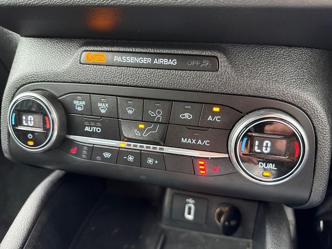 FORD Focus Photo 31