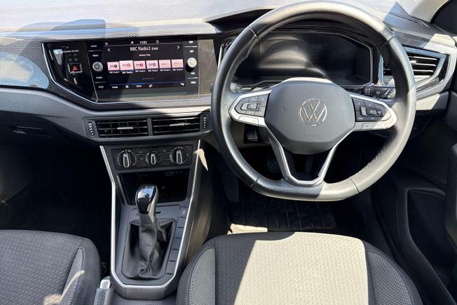 VOLKSWAGEN Polo Photo 11