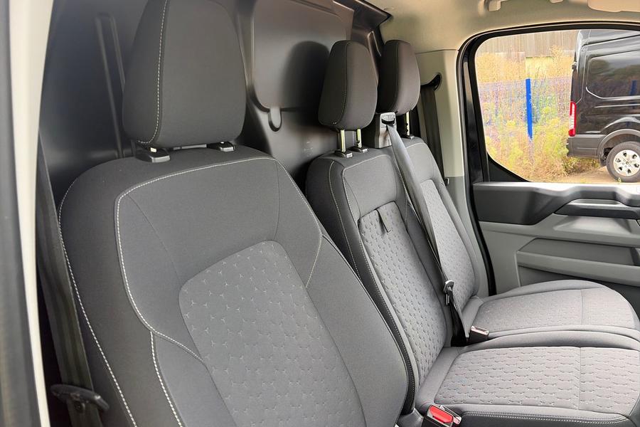 Ford TRANSIT CUSTOM Photo autoimg-924ae21e1138d293d49dc389fac403dffaf0603a.jpg