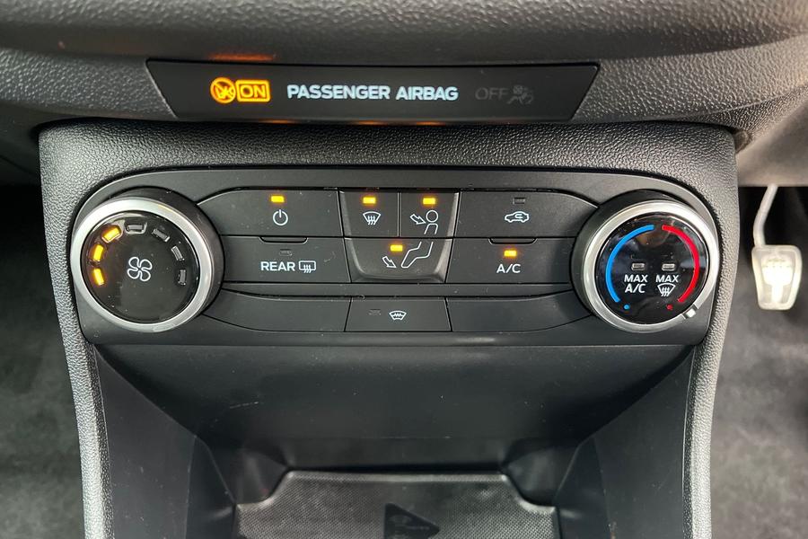 Ford Fiesta Photo autoimg-9255074fe8339653fff888983920642424e2bfc0.jpg