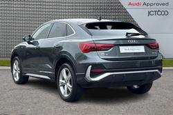 AUDI Q3 Photo 3
