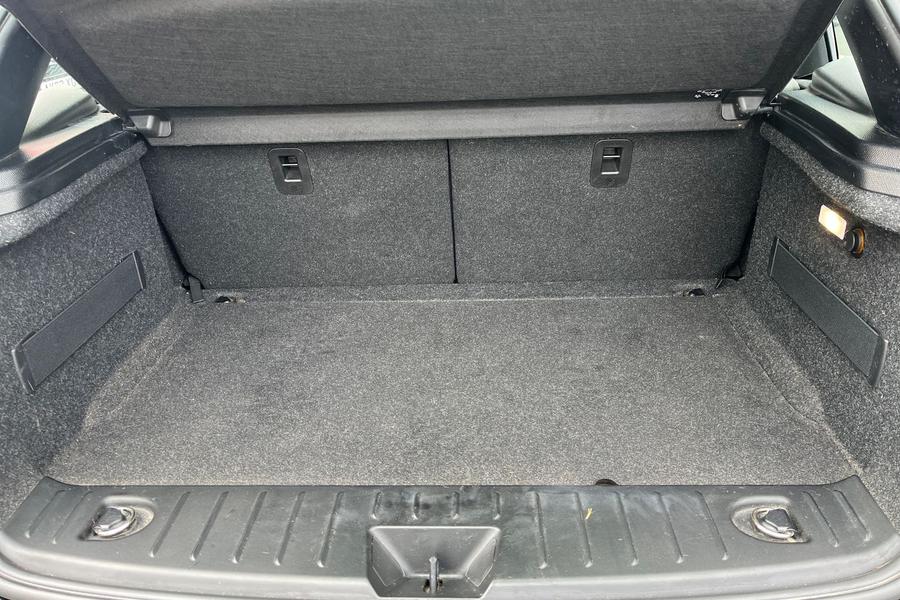 BMW I3 Photo autoimg-925a4a345cbc17bb38fdfe61b3d6bb51c116fe05.jpg
