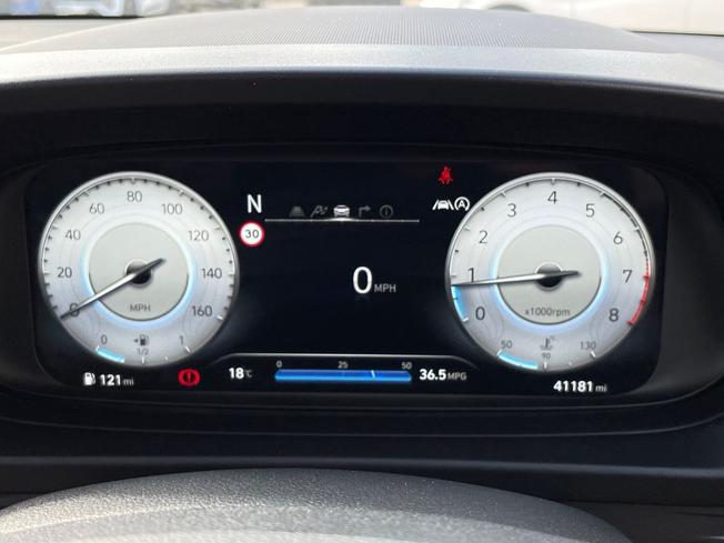 HYUNDAI i20 Photo 15