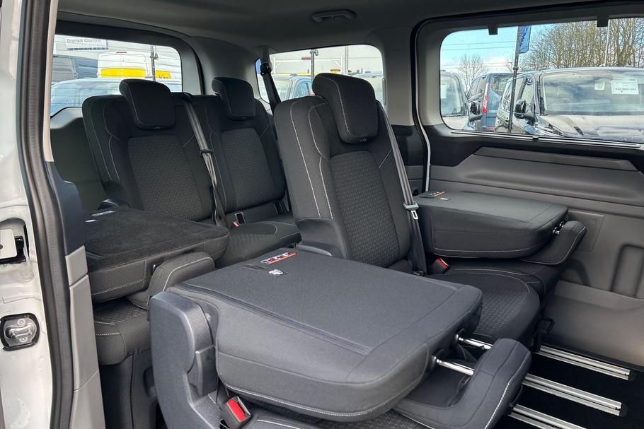 Used FORD TOURNEO CUSTOM HN75JZG 33