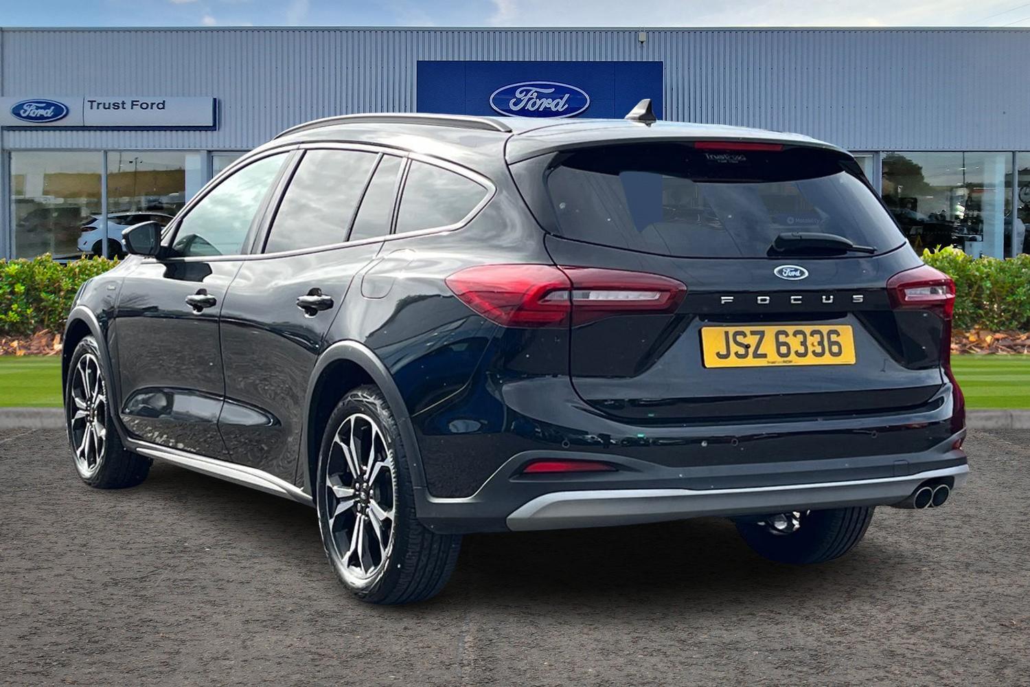 Ford Focus Photo 1