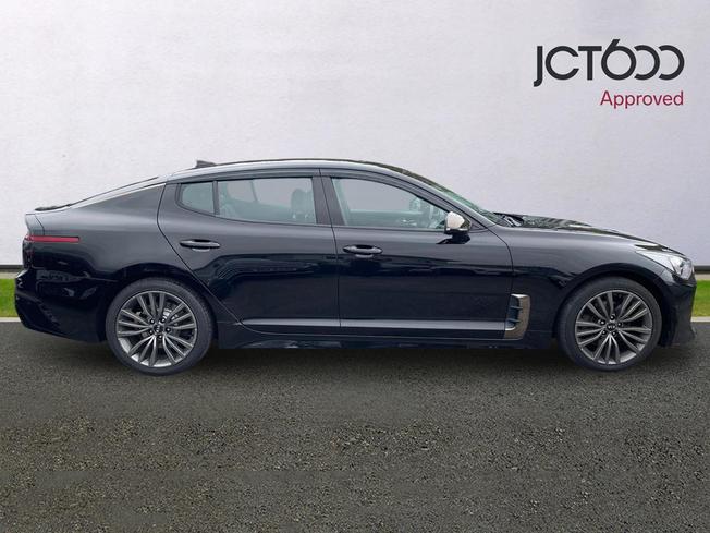 Kia Stinger Photo 4