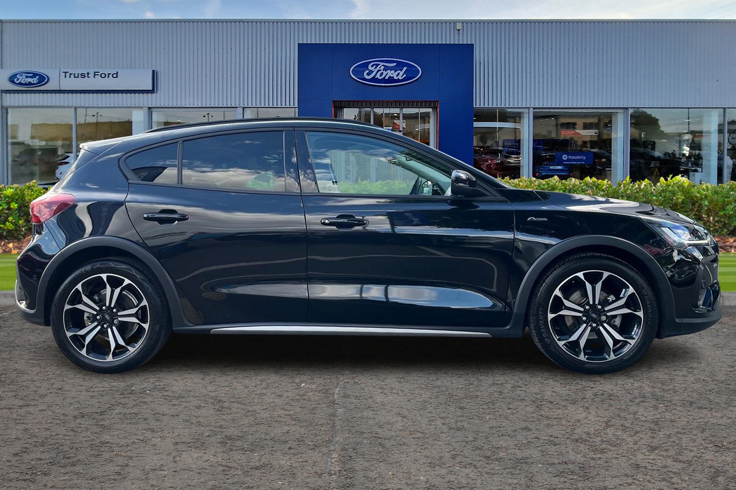 Ford FOCUS Photo 2