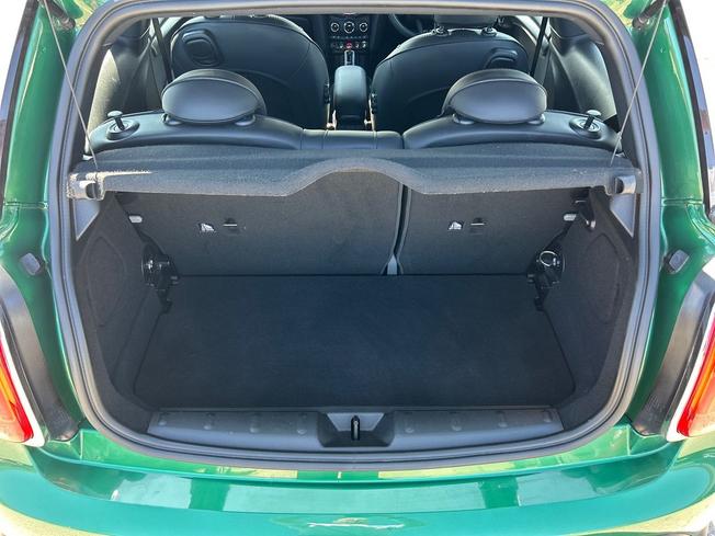 MINI Hatch Photo 12