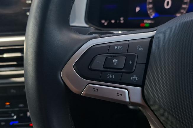 Volkswagen T-Roc Photo 16
