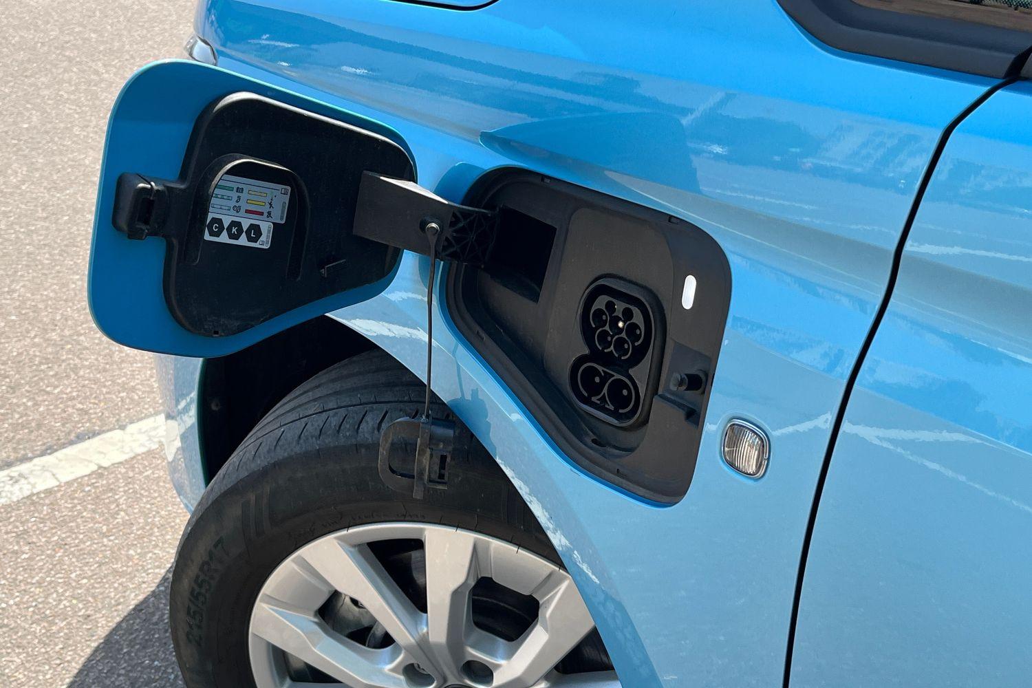 Ford TRANSIT CONNECT Photo 7