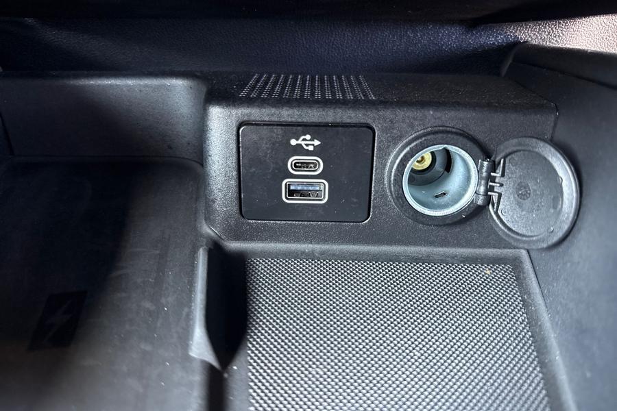 Ford KUGA Photo autoimg-92676c9322d052759efd48f6cf2eb8ae1084558f.jpg