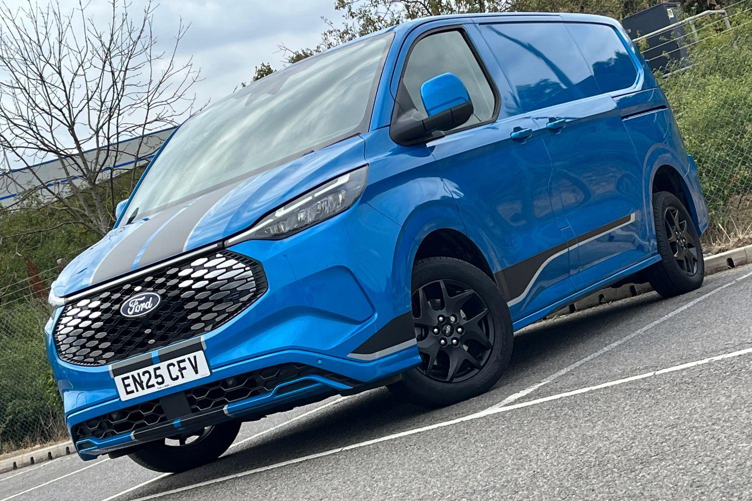 Ford E-Transit Custom Photo 24
