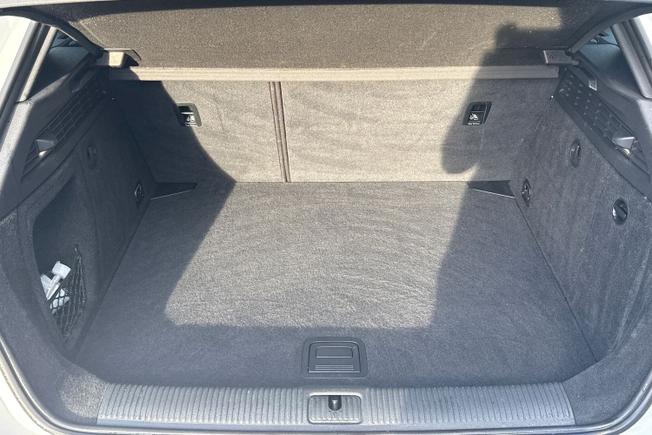 AUDI S3 Photo 12