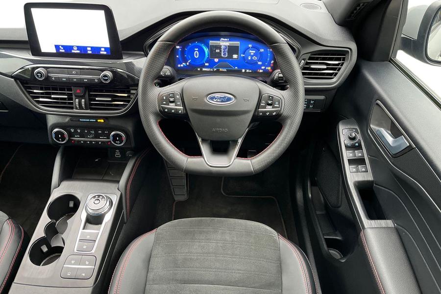 Ford Kuga Photo autoimg-926ae71a4b35a2d8f8876a3d43bd5eb7ff0ad829.jpg